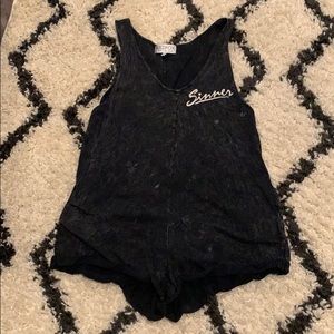 EUC Wildfox coverup size medium has pockets 💋